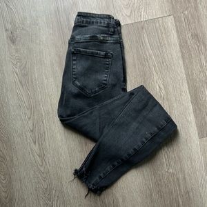 KanCan- frayed ankle botton fly jeans - 25